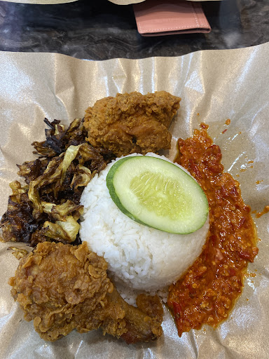 Ayam Gepuk Tok Mat Putrajaya (Precint 15)