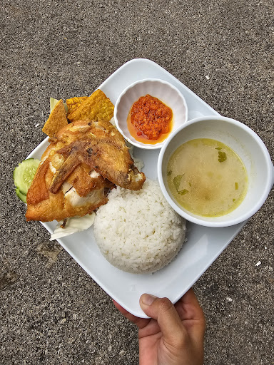 AYAM GEPUK STATION (Muar)
