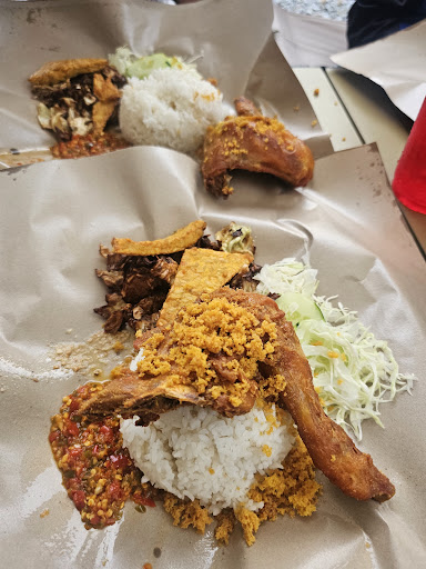 Ayam Gepuk Traveller