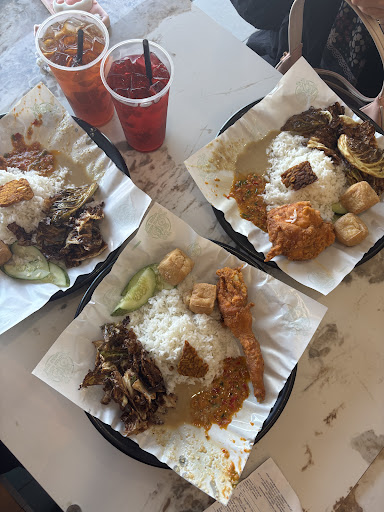 Ayam Gepuk ibuk bapak