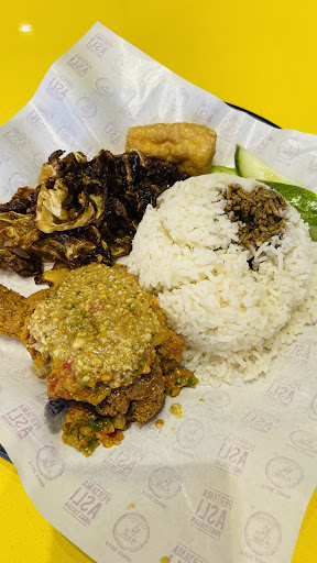 Ayam Gepuk Pak Gembus Banting