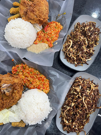 Ayam Gepuk X @ Kota Warisan