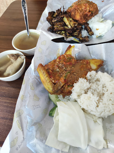 Ayam Gepuk Budiono