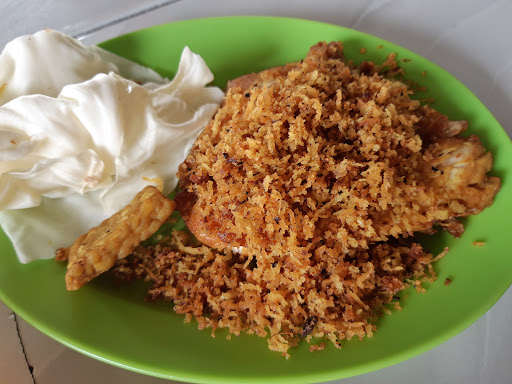 Ayam Penyet Ambia