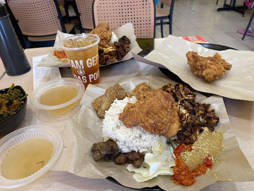 AYAM GEPUK PAK PI TAMAN TAS